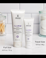 ILUMA™ Intense Brightening Exfoliating Cleanser Image Skincare Reisegröße Travel size