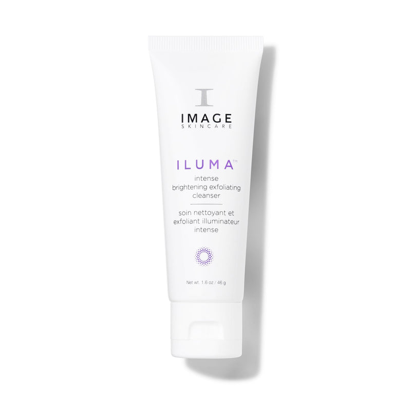 ILUMA™ Intense Brightening Exfoliating Cleanser Image Skincare Reisegröße Travel size